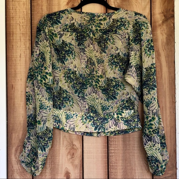 Lily White Long Sleeve Blouse - Picture 3 of 4